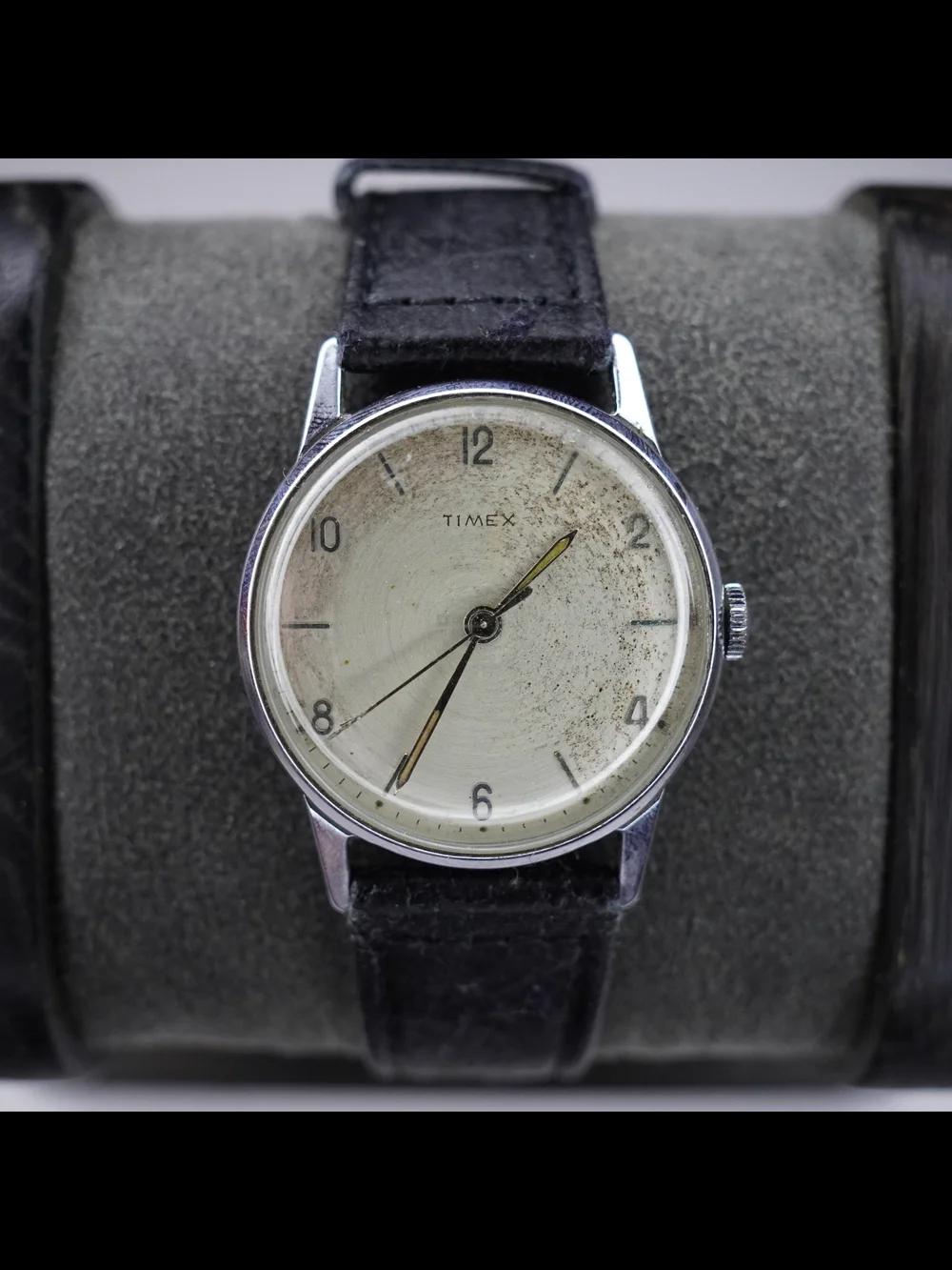 Vintage 1962 Timex Mercury 1037 2262 Mechanical Wind Mens Watch Patina Dial Runs